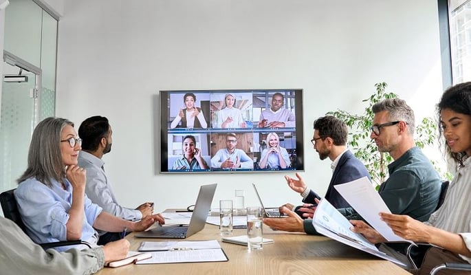 How to Fix Internal Communication Breakdowns in a Multilingual Workforce